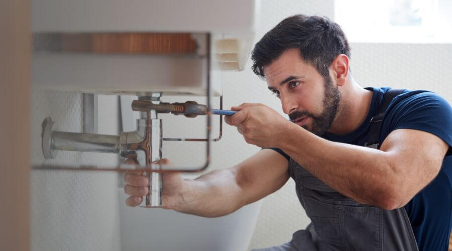 Water heater leaking fix in Amite, LA